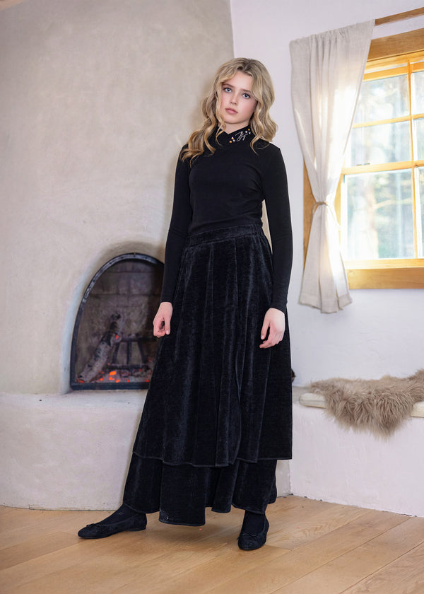 Teen Brooch Sweater & Split Hem Set